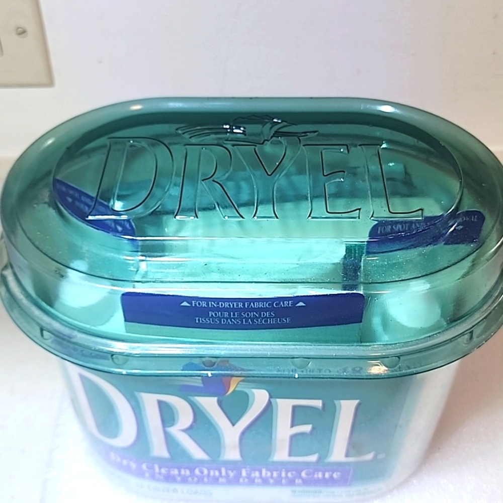 Dry Cleaning at home. Dryel Starter Kit New by Procter & Gamble - Picture 5 of 6